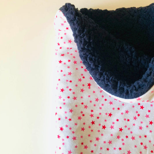 Tour de cou enfant réversible marine étoiles rouges