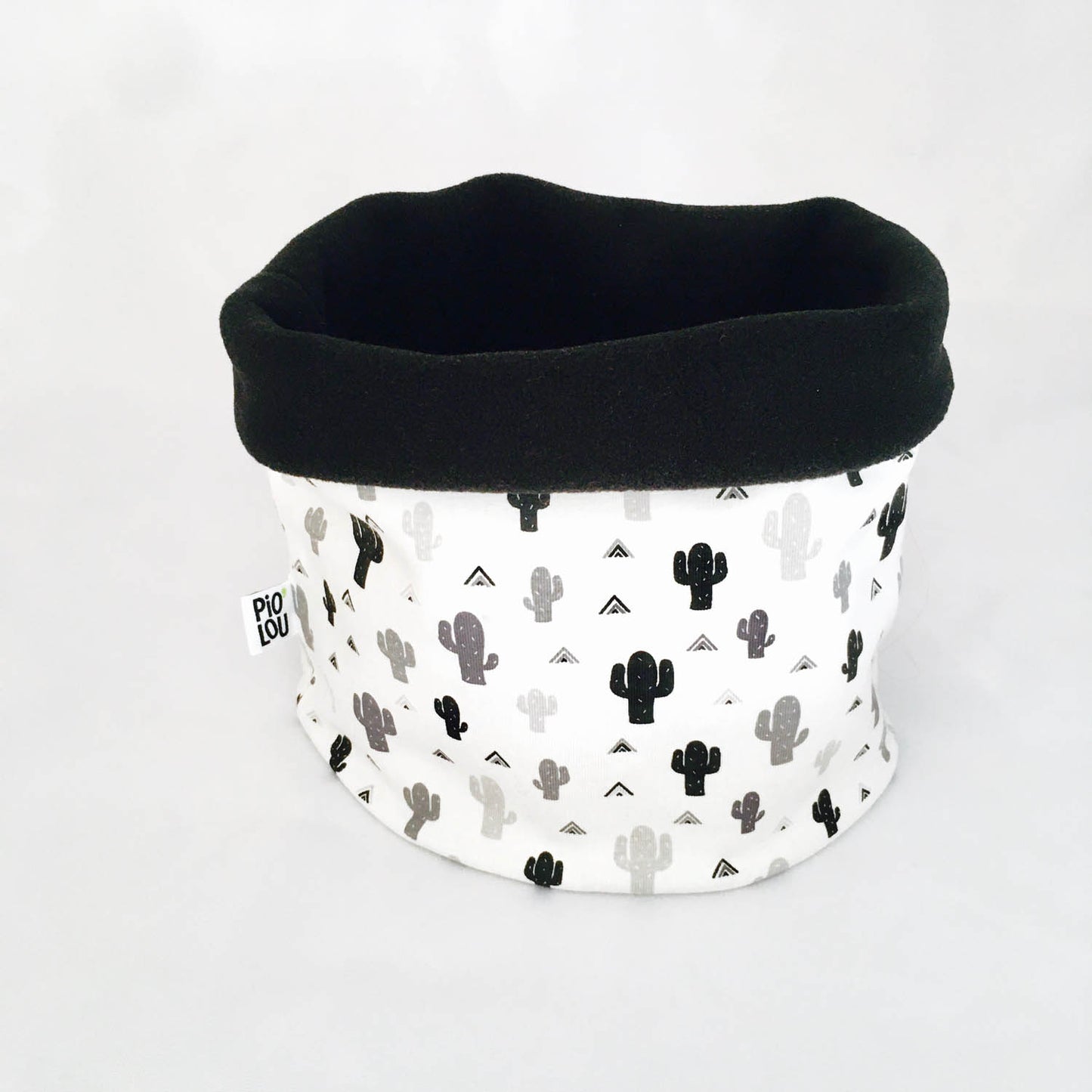 Tour de cou enfant réversible noir et blanc motifs cactus