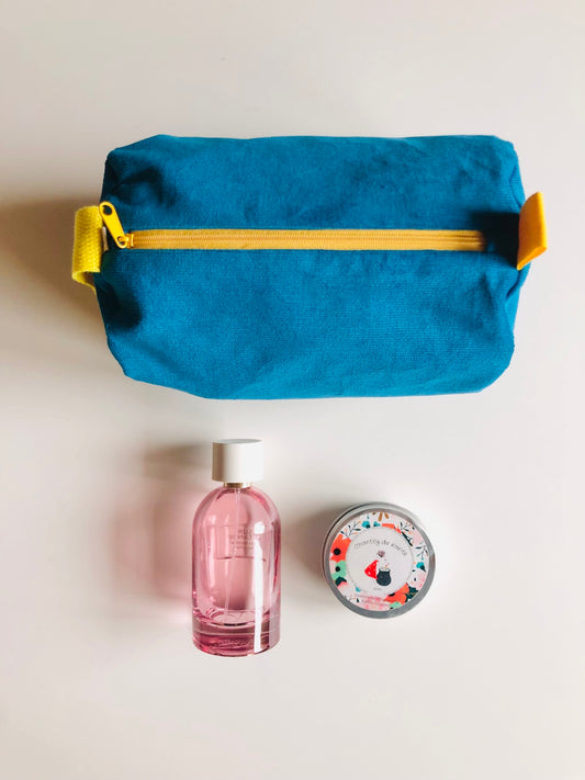 Trousse de toilette en velours bleu et jaune