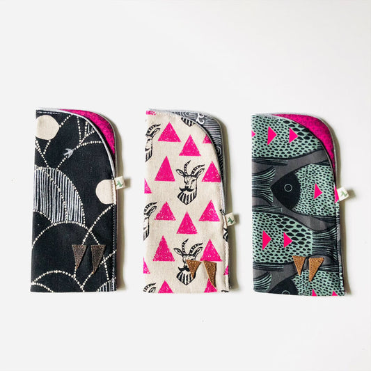 Etui à lunettes rose ou noir